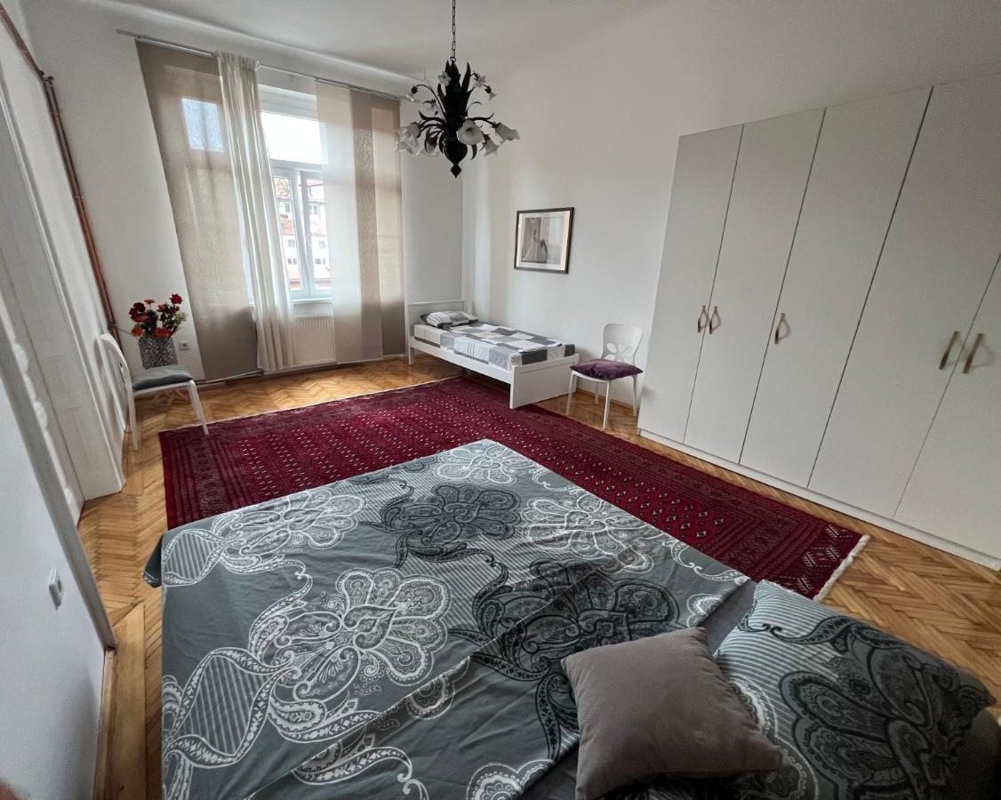 Apartman Happy Lägenhet Sarajevo Exteriör bild